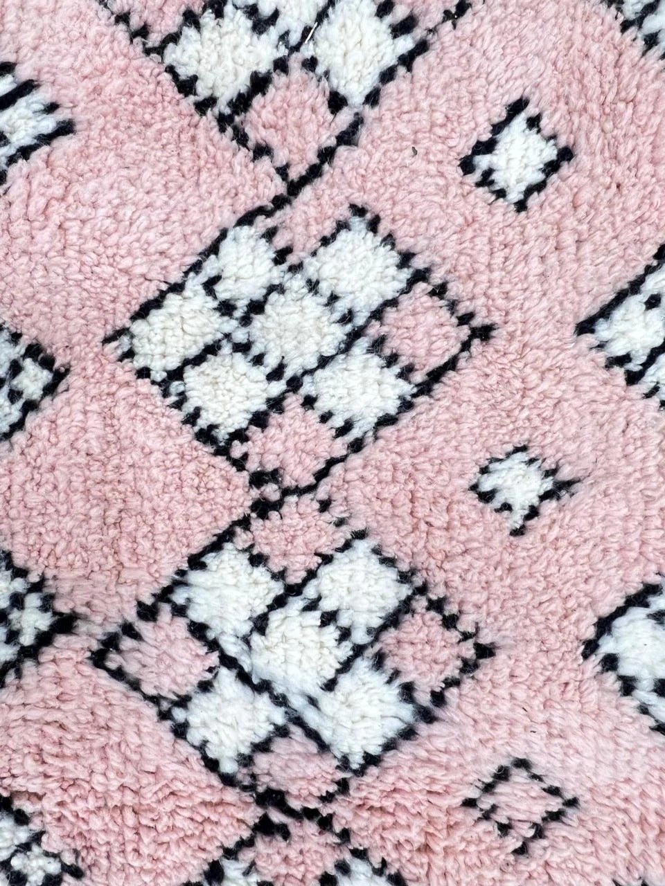 Pink Round Moroccan Rug | Handmade Berber Wool Diamond Pattern Rug - berber rug weavers